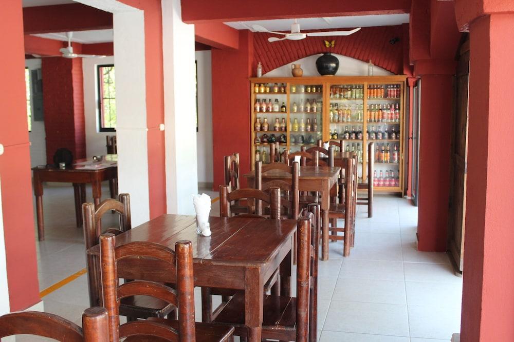 Hotel Yuu-lee Casa Bendita Huatulco 3*